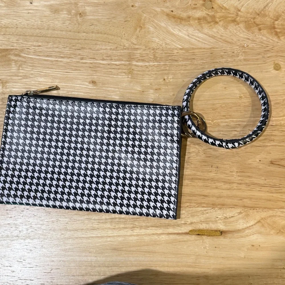 Houndstooth Bangle Wristlet Pouch Black White Double Zip Wallet Clutch